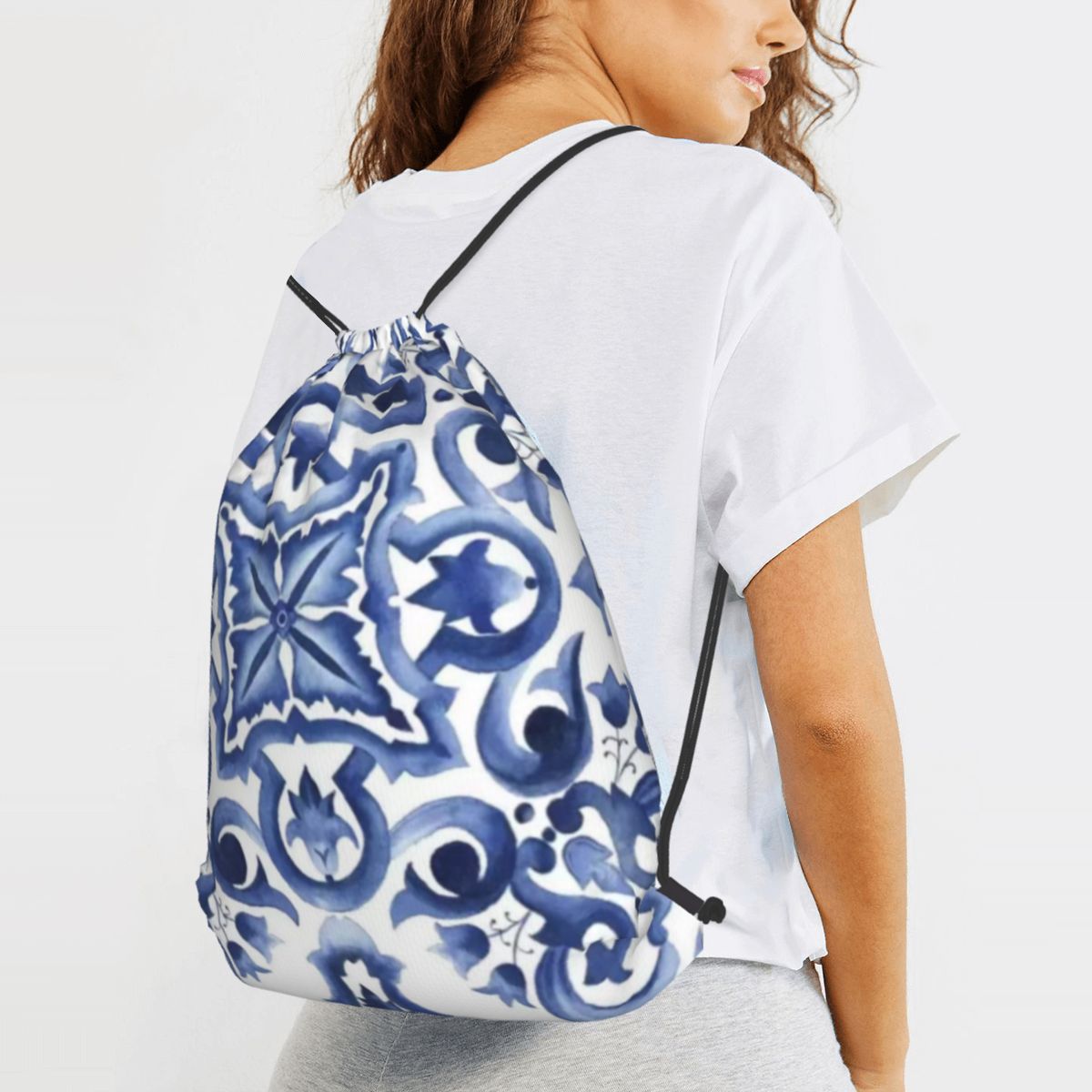 Mochilas azules con estampado  - Tile Bag Drawstring reseña y precio