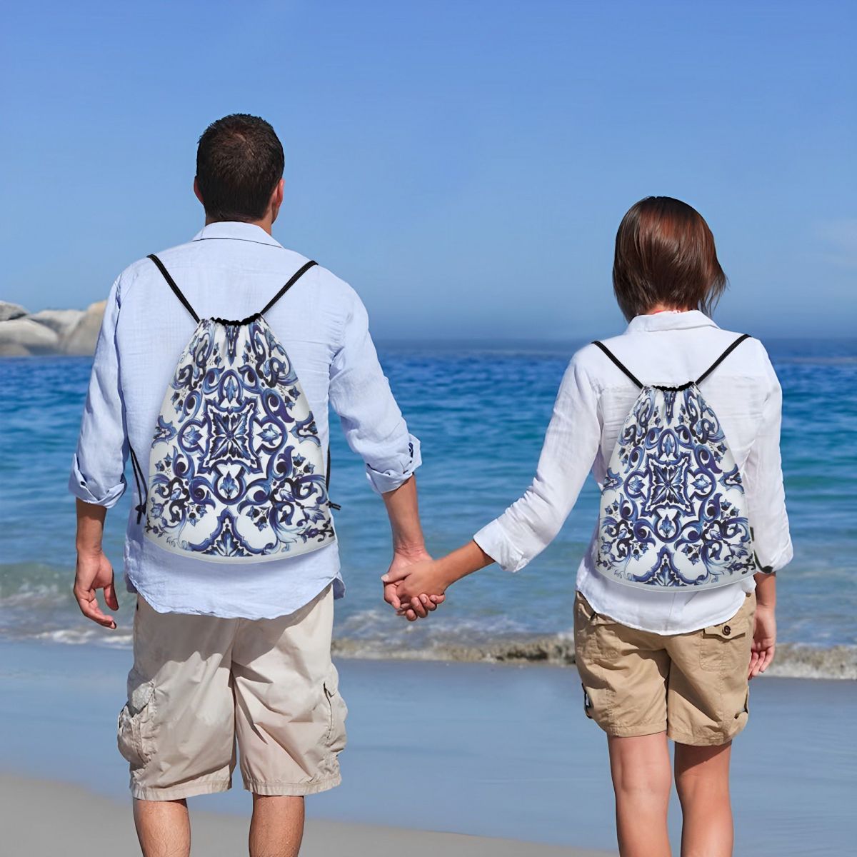 Mochilas azules con estampado  - Tile Bag Drawstring reseña y precio